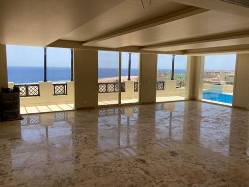 4 BR Penthouse of Prime Location with Pool